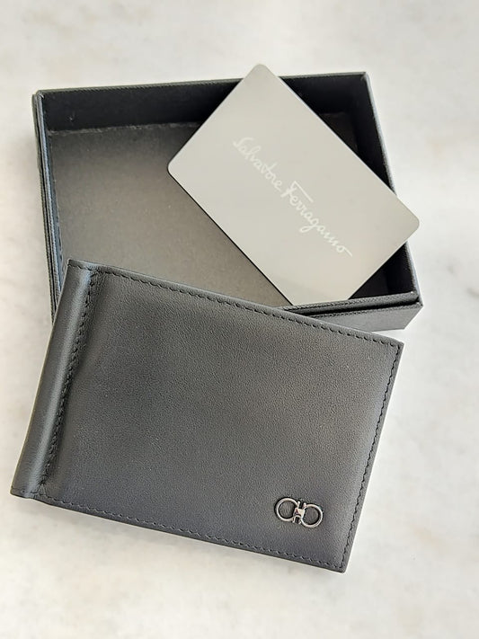 محافظ كلاسك جلد طبيعي