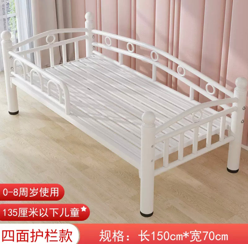 سرير اطفال مصنوع من الحديد المطاوع مع درابزين سرير مفرد للاولاد والبنات