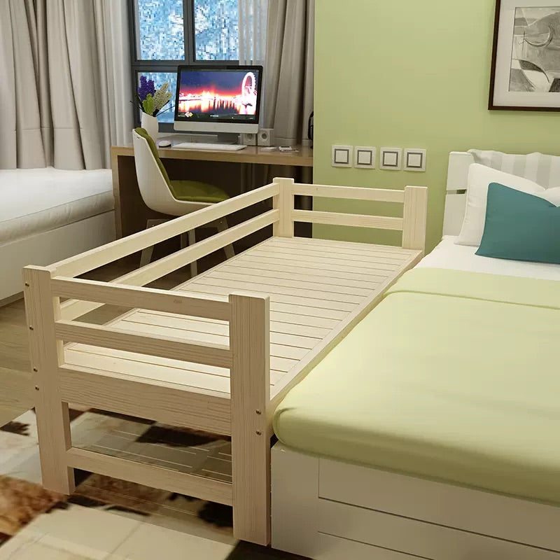 سرير اطفال مخصص مع درابزين سرير من الخشب الصلب